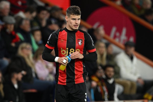 证配所配资 利物浦左路焕新! 科尔克兹不仅是罗伯逊Plus, 还是进攻更优解